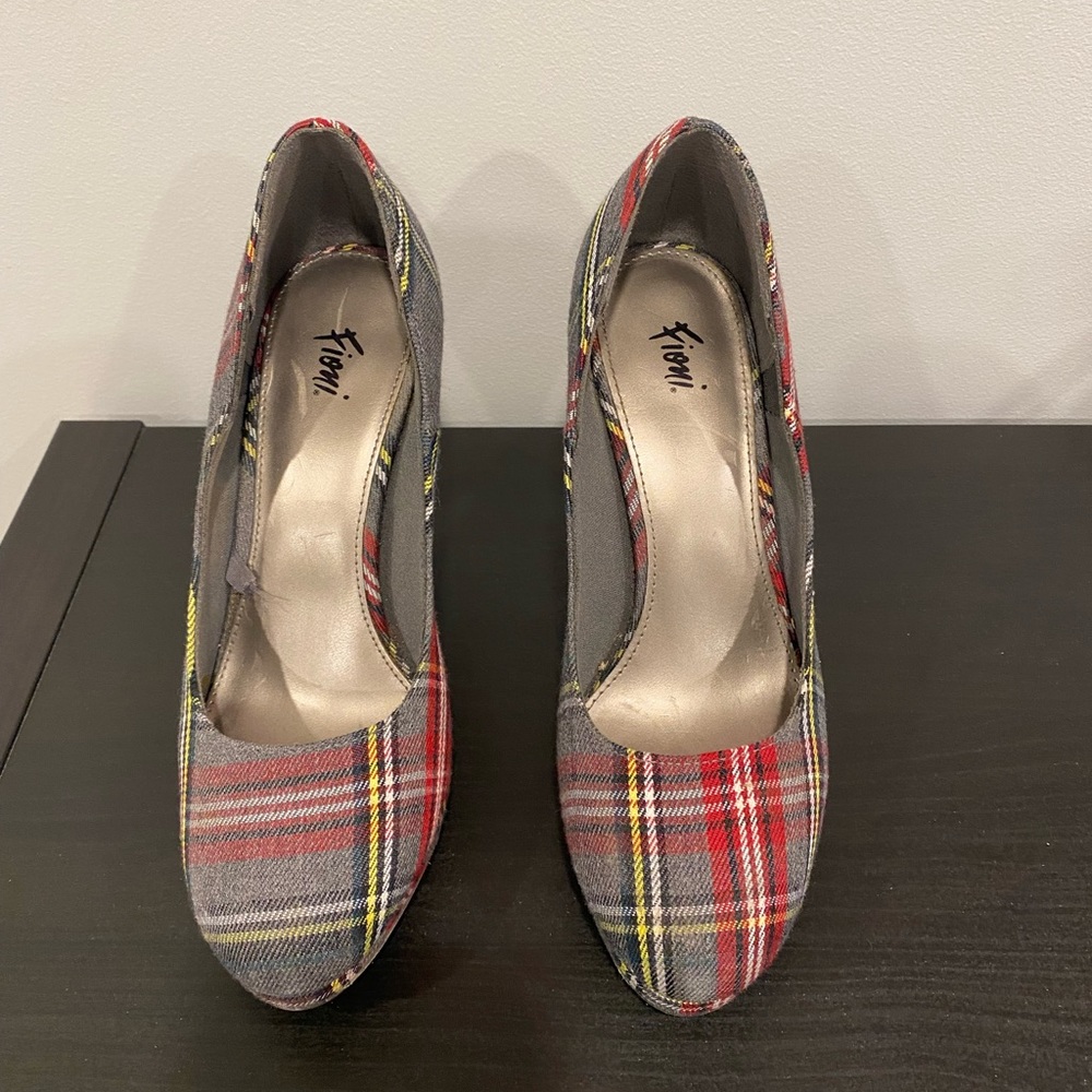 Plaid heels - Picture 2 of 2